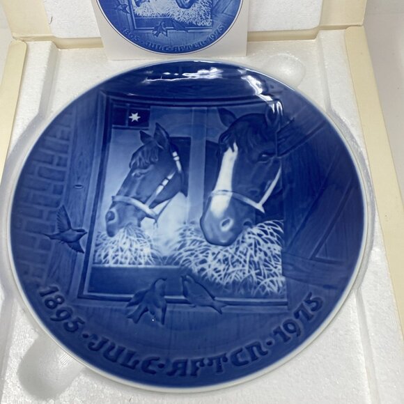 Bing and Grondahl Jubilee Christmas Night in the Stable 1975 Plate Denmark 9” - Picture 2 of 9